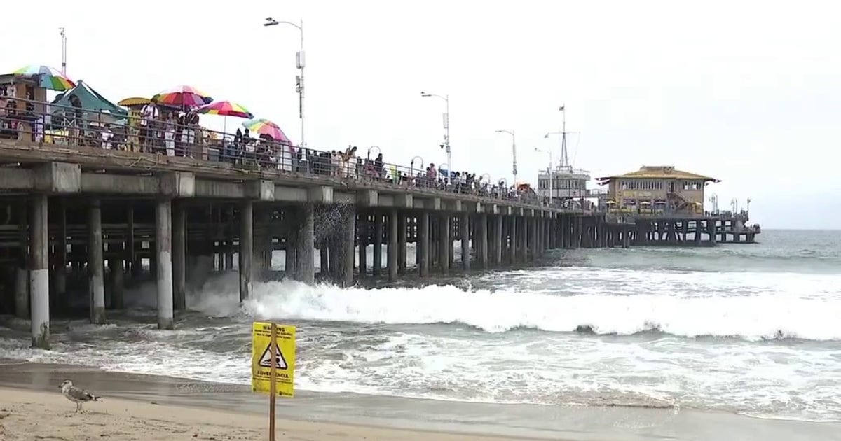 Bacteria warnings issued as millions head to Los Angeles County beaches