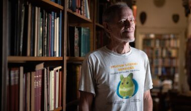 Sold! Oakland seller facing eviction finds home for 13,000 rare books