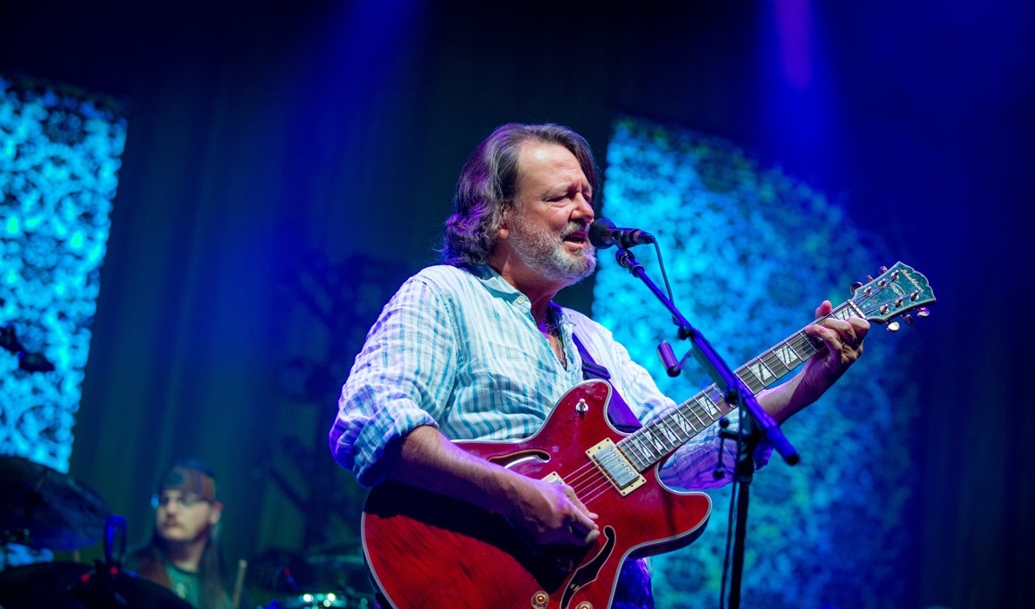 Widespread Panic Revisit 'Earth to America' Track During Opening Night in Oakland