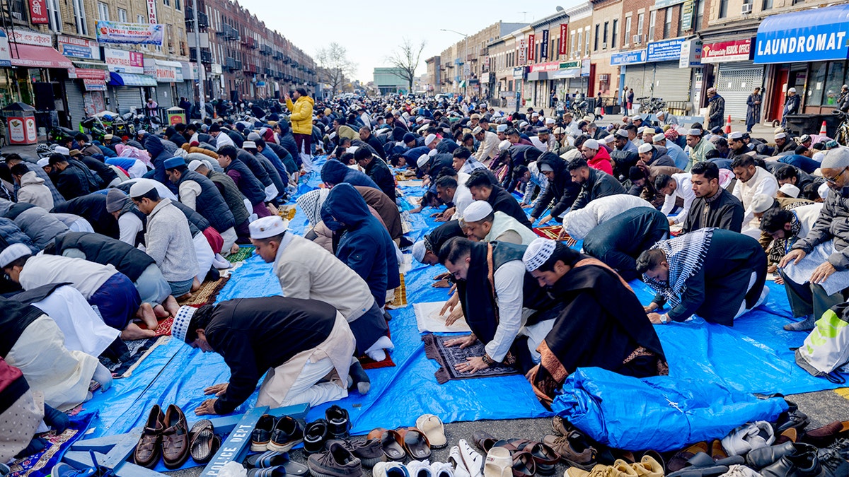 Muslims praying in New York City