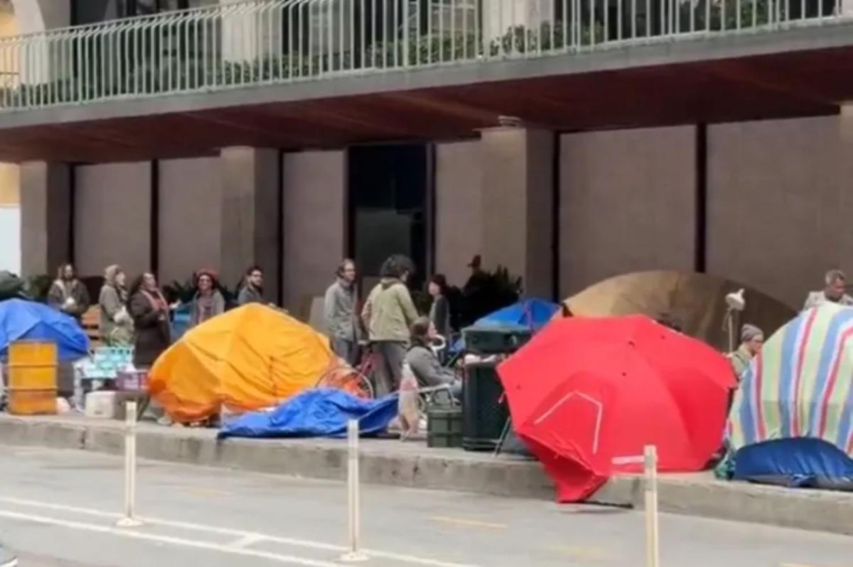 San Francisco's latest homeless encampment brought to you by Netflix