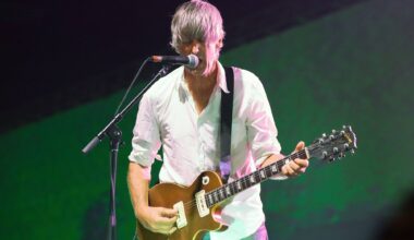 Watch Pavement play hilariously mangled ‘Stairway To Heaven’ cover in Oakland