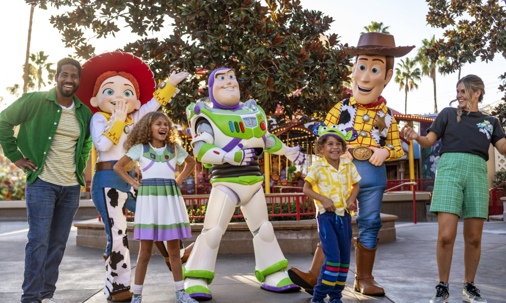 Pixar Fest Returns to the Disneyland Resort – Character Experiences