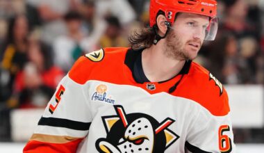Jacob Trouba signs four-year contract with San Jose Sharks