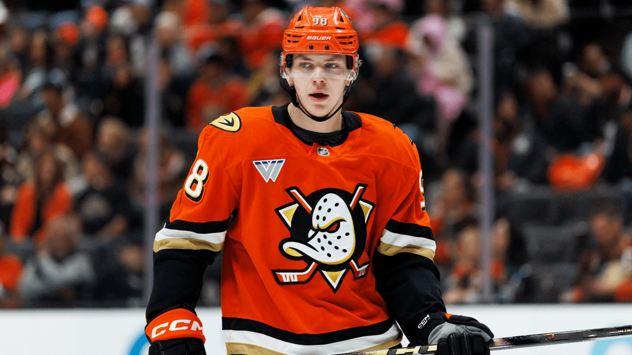 Mintyukov signs 5-year contract with Ducks