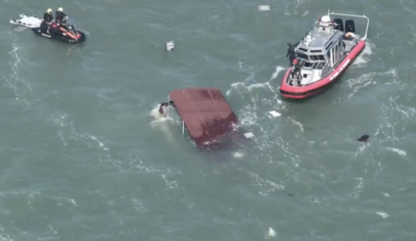 1 dead and 2 missing from pontoon boat near Alcatraz Island off San Francisco