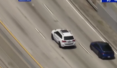 Suspects detained at end of police pursuit in downtown Los Angeles