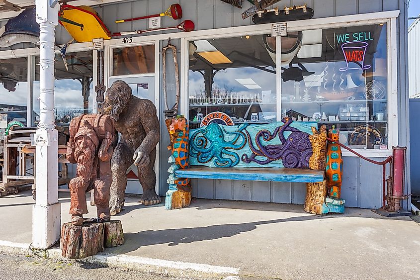 Marsh's Free Museum and Gift Store in Long Beach, Washington.