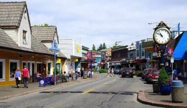 10 Offbeat Washington Towns To Visit In 2026