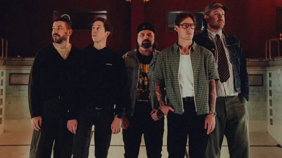 Silverstein Share Pro-Shot Footage Of Their 2026 Long Beach, CA 'Vans Warped Tour' Set