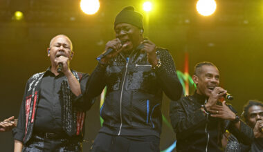 Benson Boone, Lionel Richie, Santana concert tour tickets on sale