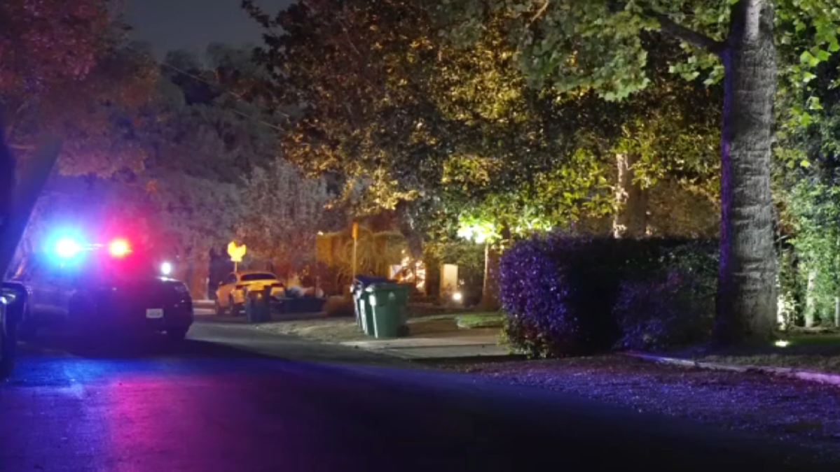 Masked burglars break into Studio City home – NBC Los Angeles