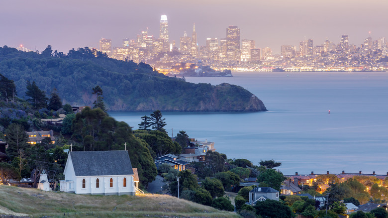 A view of the San Francisco city skyline and Angel Island from Tiburon, California