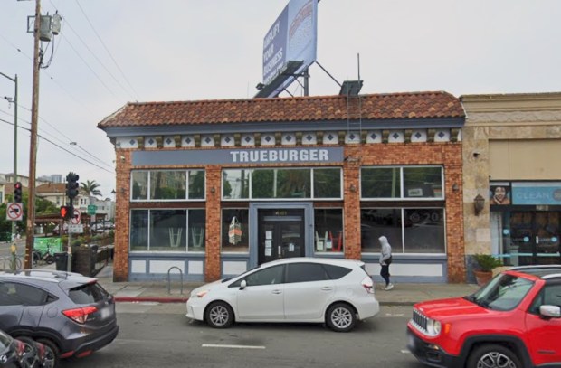 TrueBurger on Broadway in Oakland shut down this summer. (Google Maps)