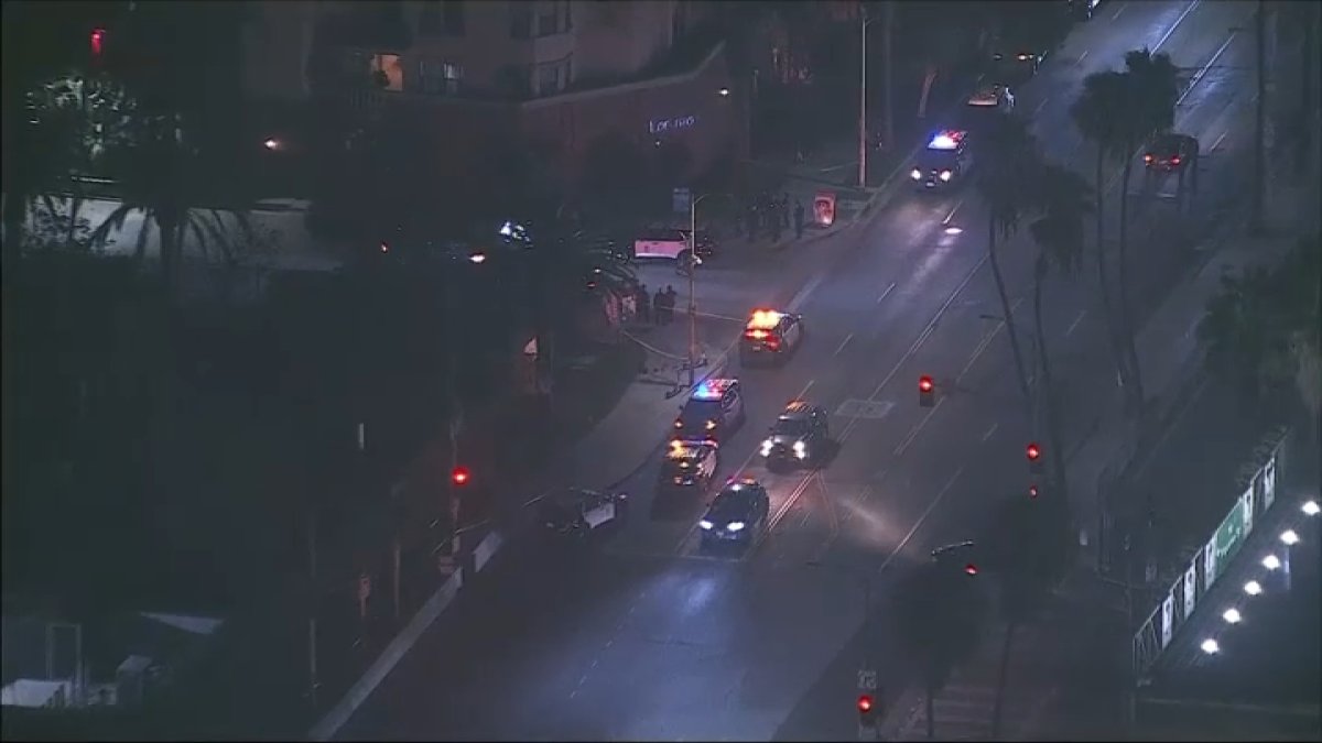 Investigation after quadruple stabbing in University Park – NBC Los Angeles