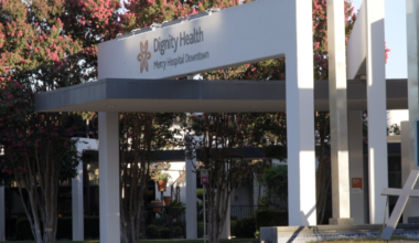 Bakersfield nurses to picket over Dignity Health layoffs