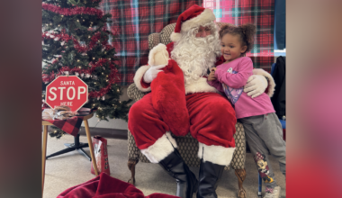 Santa swaps snow for sunshine for Bakersfield's Christmas in July event