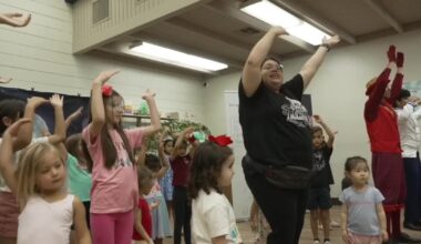 Books in Motion marks 10 years bringing literacy to Kern County kids
