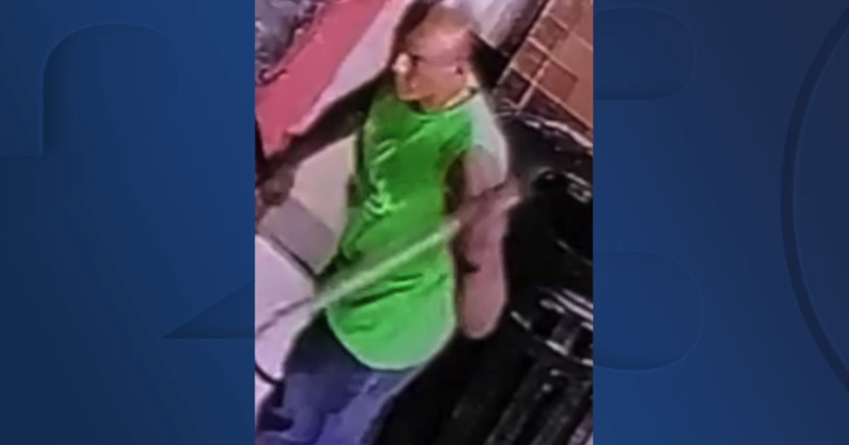 Bakersfield police search for suspect in Fiesta Food Market employee assault