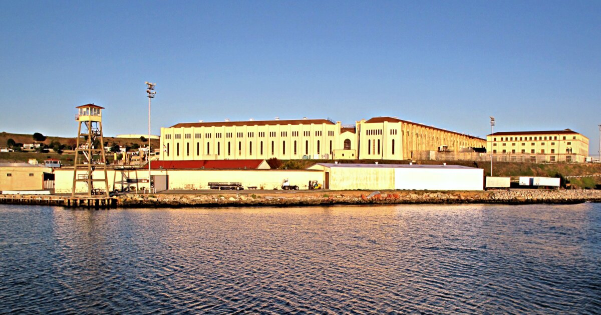 Millions paid to California prison staff as 'human fire alarms'