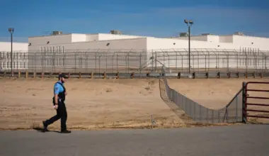 A judge sent a doctor to evaluate California’s largest ICE detention center. Here's what he found