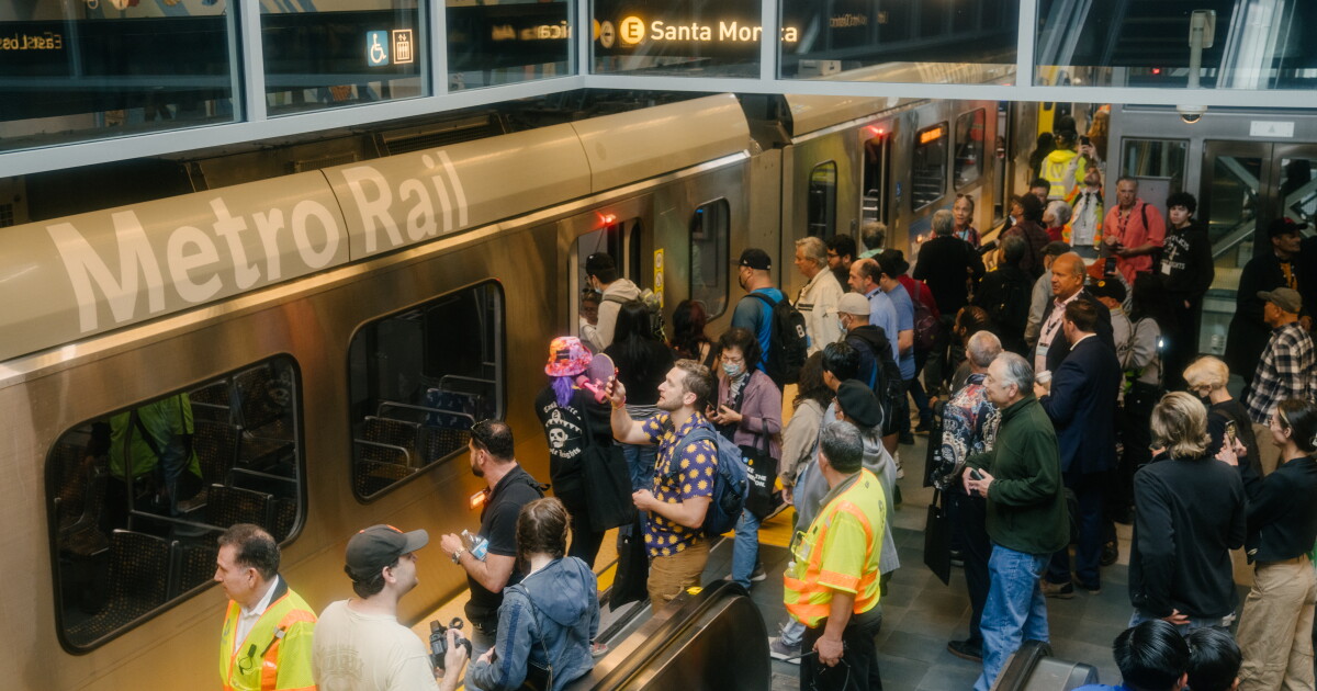 Should a public transit rider have a dedicated seat on Metro’s Board?
