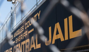 Jail closure delayed