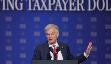 HHS to delay $1B in Medicaid money for California and Minnesota