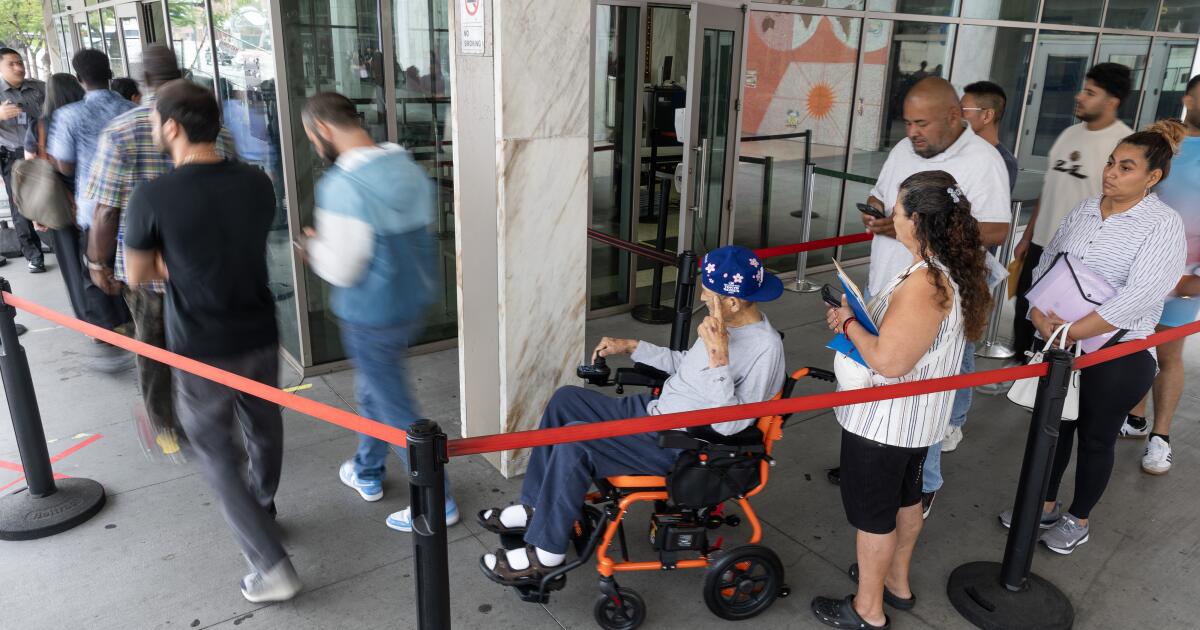 Chaos, long lines overwhelm L.A.'s immigration courts, leading to default deportation orders