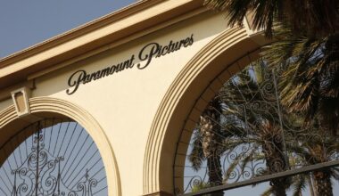 Paramount agrees to months-long delay of Warner Bros. merger
