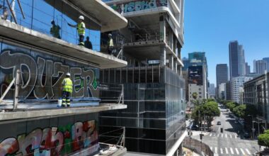 Downtown L.A.'s infamous graffiti towers are finally getting cleaned up