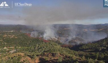 Dove fire burns near Yosemite, prompting evacuation orders in Sonora