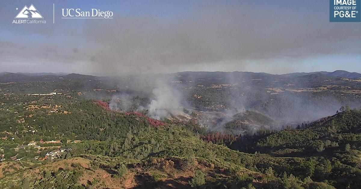 Dove fire burns near Yosemite, prompting evacuation orders in Sonora