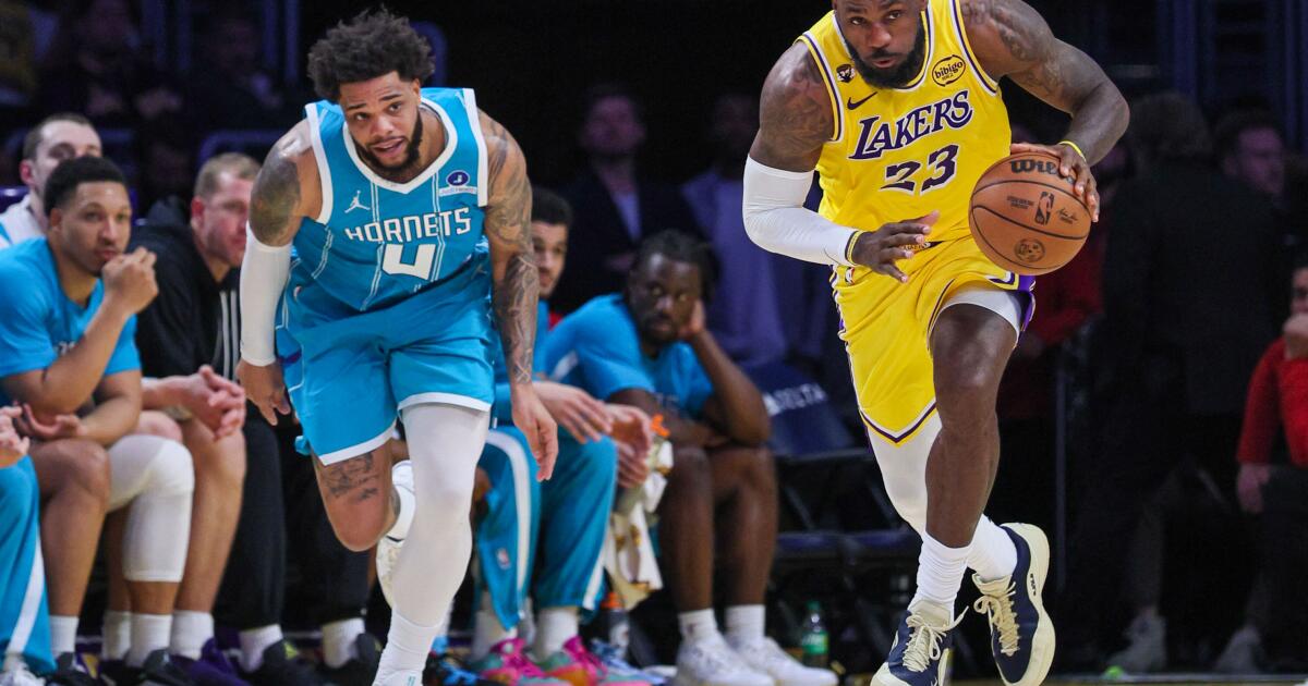 Letters: Mixed emotions over LeBron james leaving Lakers