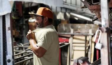 Regulators cite Lineage over putrid odor of rotting meat in Boyle Heights