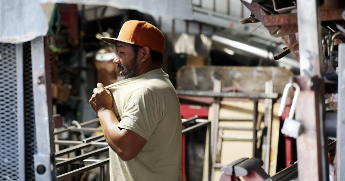 Regulators cite Lineage over putrid odor of rotting meat in Boyle Heights