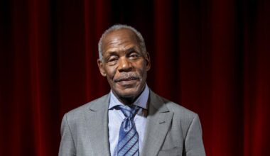 Danny Glover reveals Alzheimer's diagnosis, says family has his back