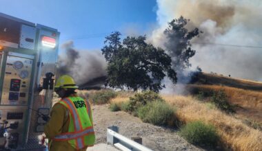 I-5 lanes closed as burning truck sparks brush fire