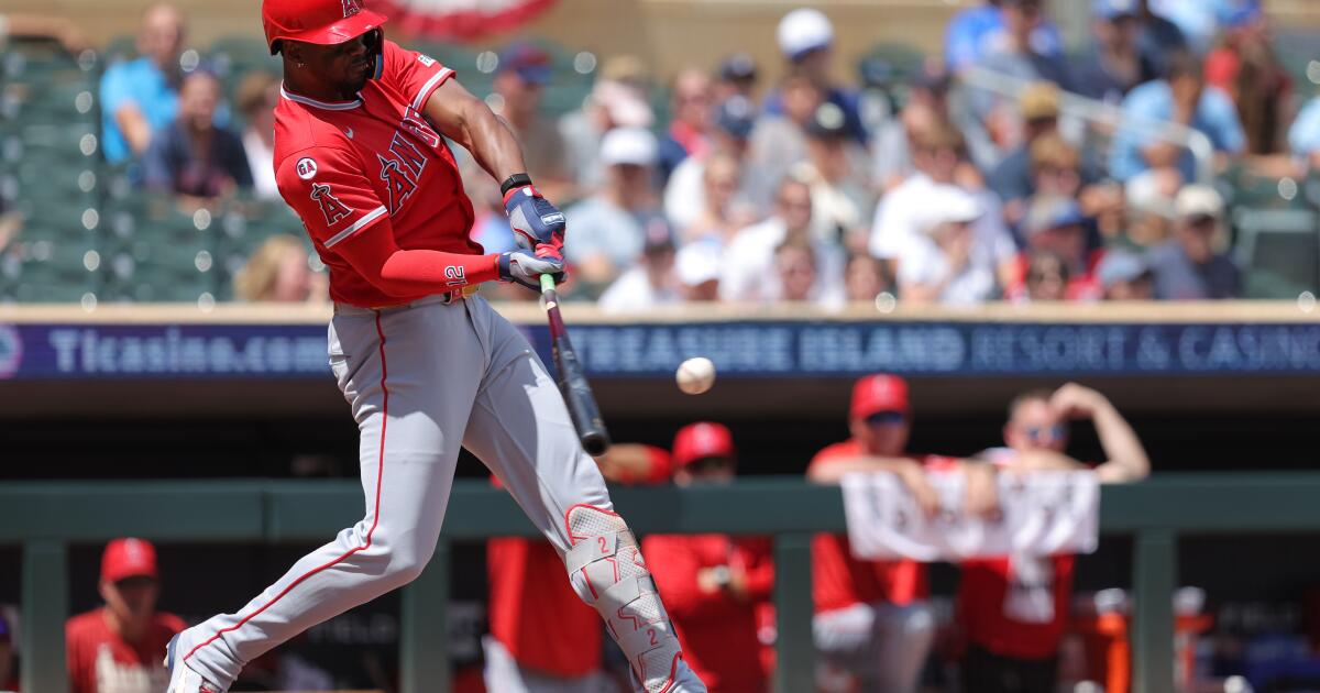 Angels give up two late runs in loss to Twins