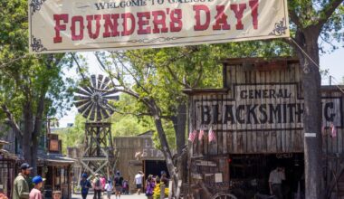 Behind the scenes at Knott's Berry Farm's 'Ghost Town Alive!'