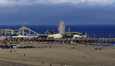 Man fatally shot at Santa Monica pier early Monday, police say