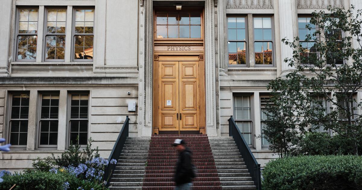 UC reconsidering SAT return after faculty complaints over math skills