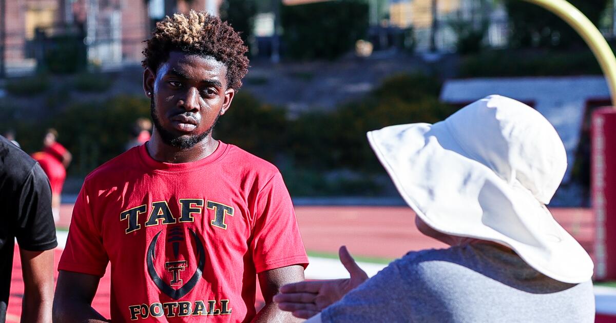Deaf since birth, Carter Wallace making an impact for Taft