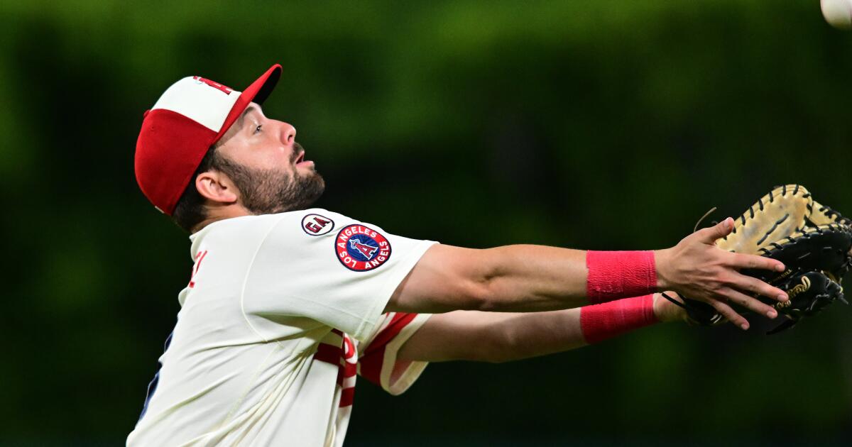 Angels are swept by the Astros