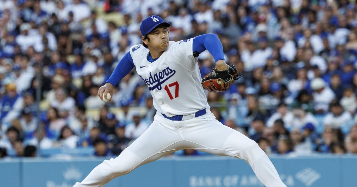 Dodgers expect Shohei Ohtani to pitch next week amid knee issue