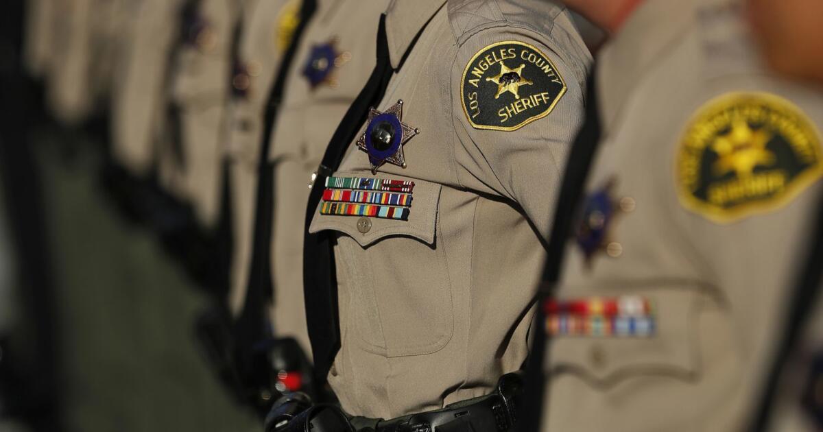 Ex-L.A. County sheriff's deputy gets prison time for using search warrant for a private client