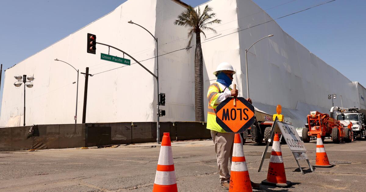 Bass imposes new limits on rebuilding process for warehouse that burned in Boyle Heights