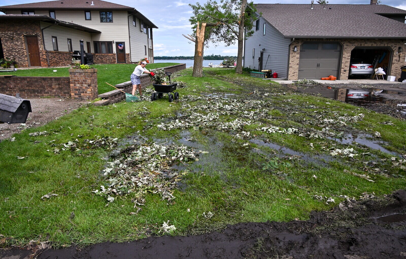 After Detroit Lakes tornado, Oakland Beach rebuilds and reflects - Detroit Lakes Tribune