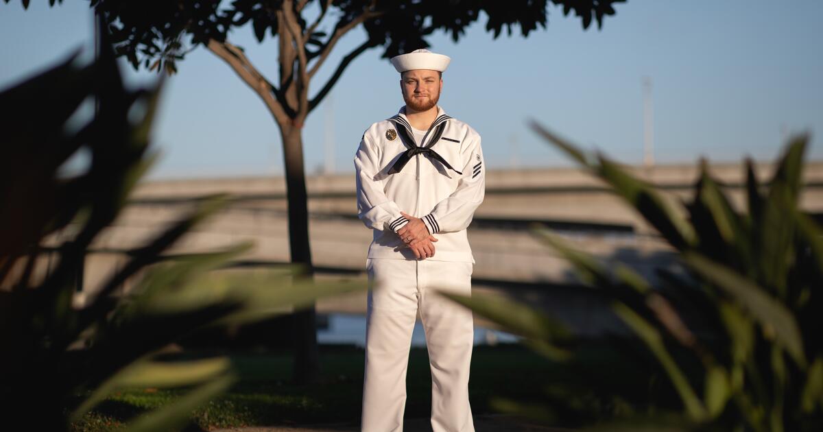 California bill aims to help discharged transgender troops