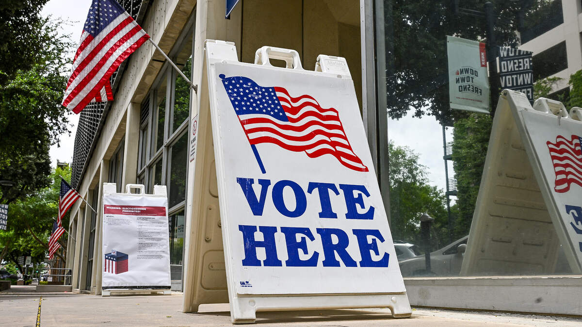 The Fresno County Elections Office, located on Kern Street in downtown Fresno. The Fresno County Elections Office, located on Kern Street in downtown Fresno.